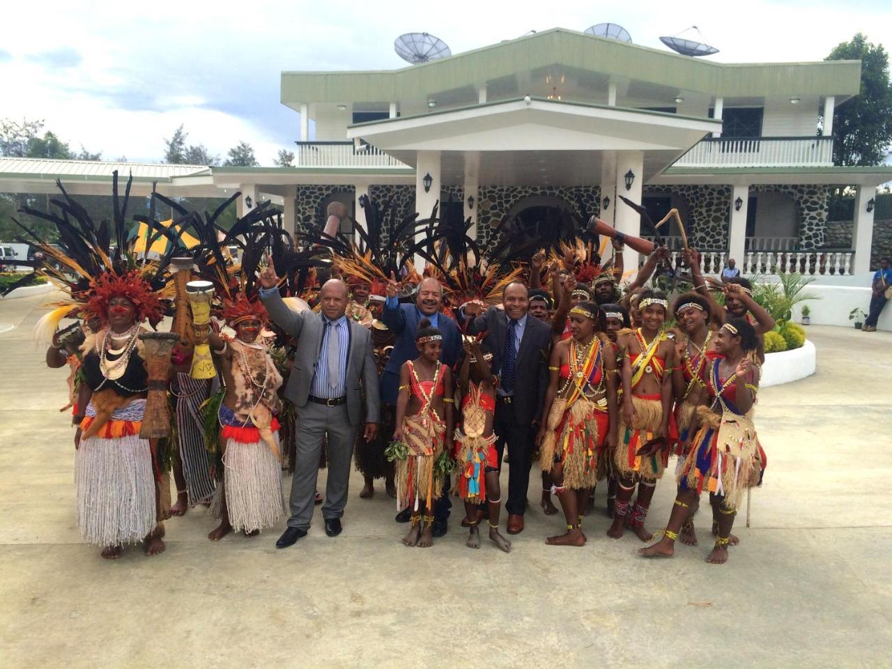 Mcroyal Hotel Mount Hagen Buitenkant foto