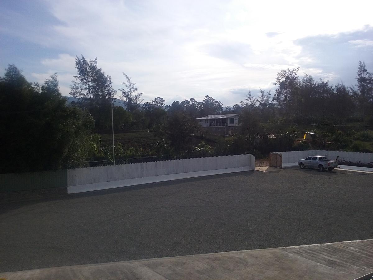Mcroyal Hotel Mount Hagen Buitenkant foto