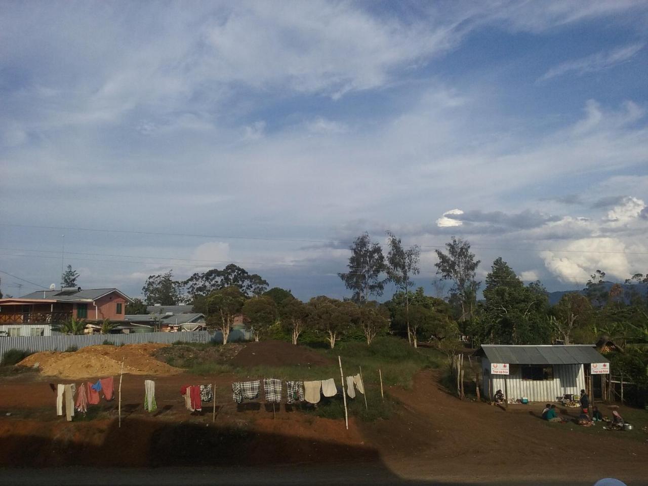 Mcroyal Hotel Mount Hagen Buitenkant foto