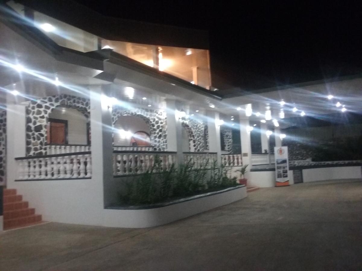 Mcroyal Hotel Mount Hagen Buitenkant foto
