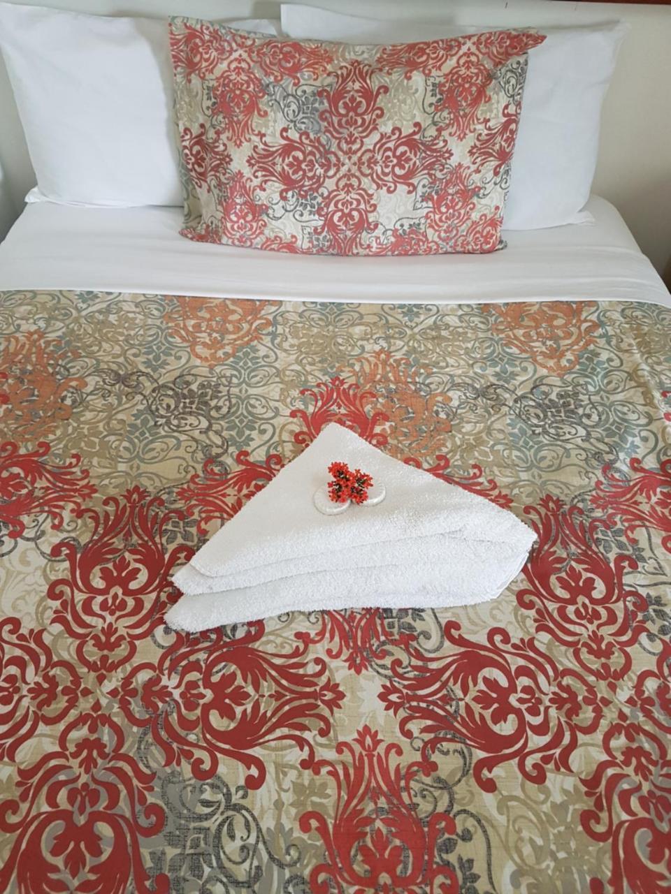 Mcroyal Hotel Mount Hagen Buitenkant foto