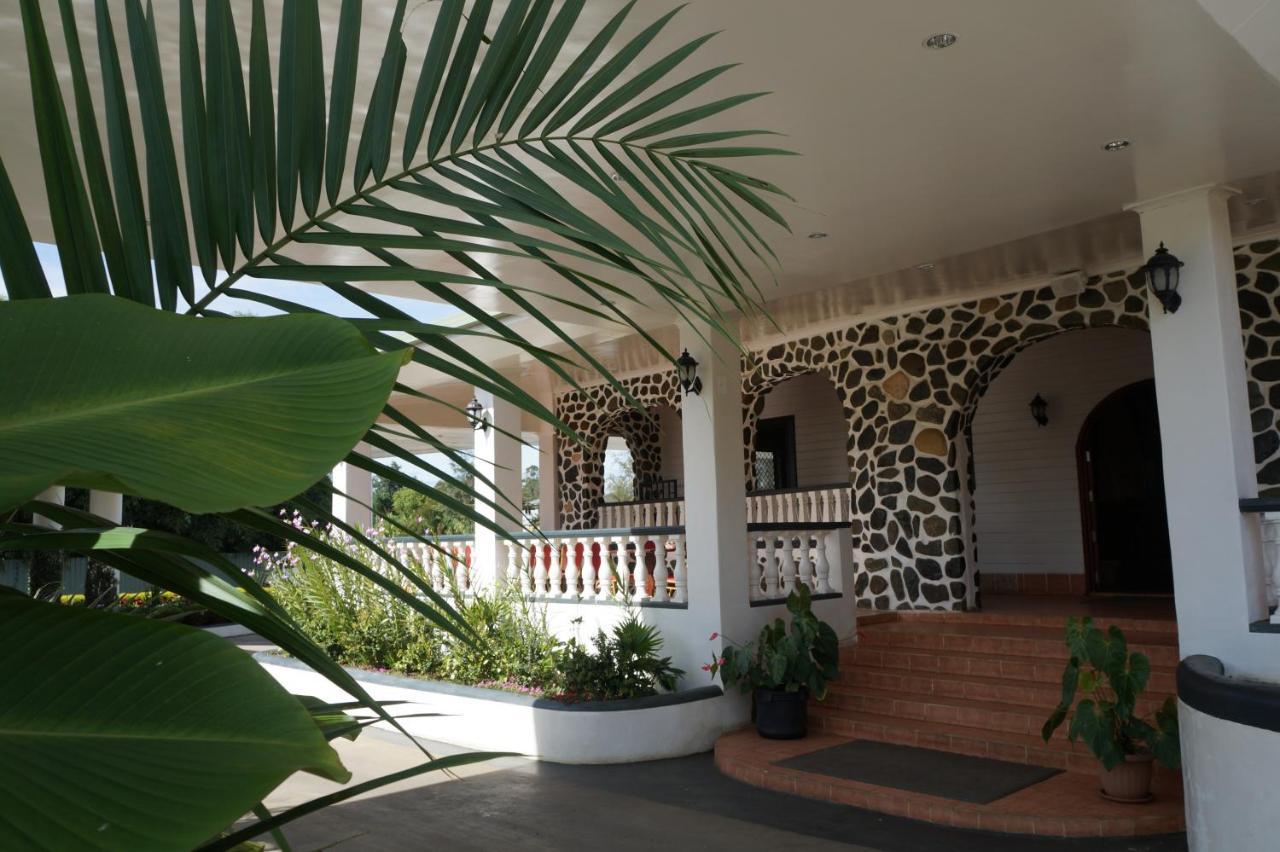 Mcroyal Hotel Mount Hagen Buitenkant foto